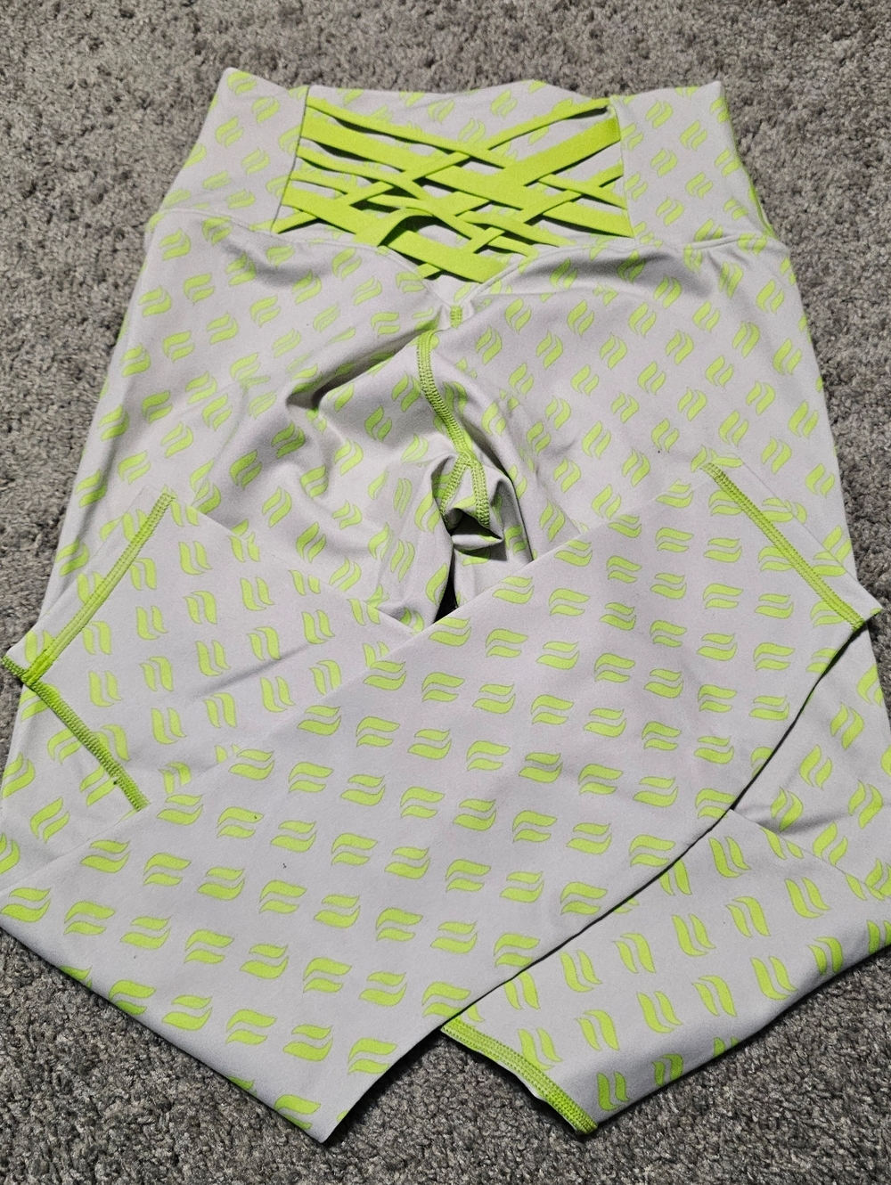 Fabletics Boost Powerhold High-Waisted Limeade Logo Leggings Size XS